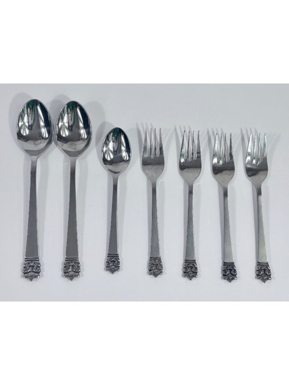 Stanley Roberts Rogers MARQUESA SCROLL Stainless Flatware Replacement Ornate Han